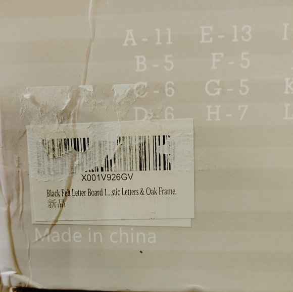 New Black Felt Letter Board 11" x 14" includes easel & 328 pieces - Picture 7 of 8